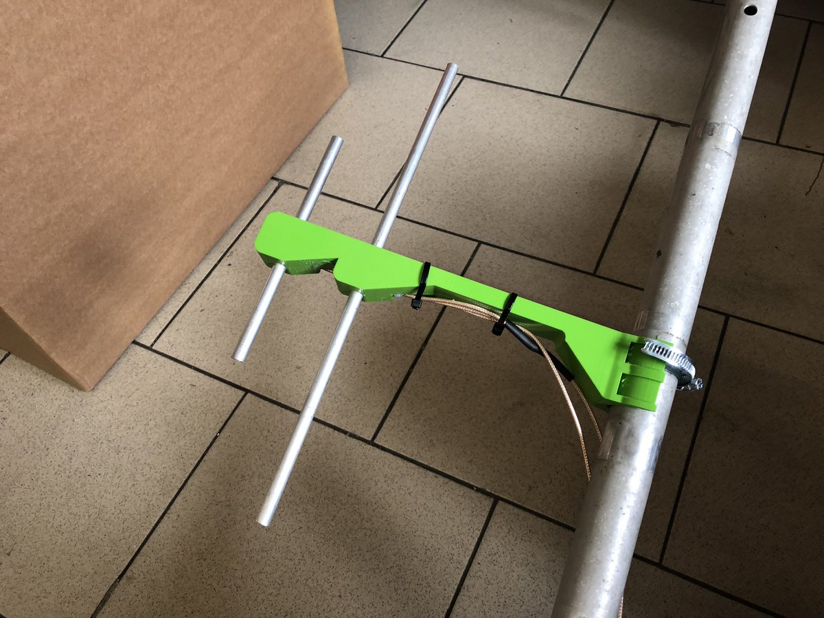 ok2zaw's tweet image. Firts test of dualband antenna. 433 MHz and 868MHz. 
SWR under 1:1,5
Cross talk better than 20dB!
Will test soon at some site.
#meshrastic #meshcom #loraaprs