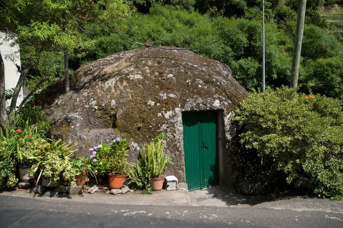 Madeira's tweet image. Ever thought about visiting Madeira? It’s a beautiful place with some unique architecture.

Imagine living in a house built into a rock on Madeira Island. You’d never have to worry about noisy neighbours ... unless you count the occasional curious gecko! Plus, you’d always have…
