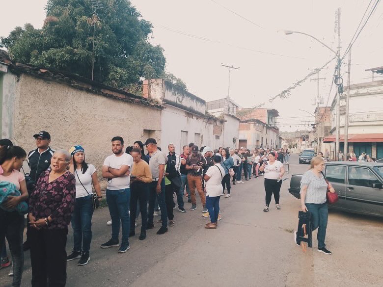 Con el tradicional toque de Diana, alegría y lealtad, desde tempranas horas de la mañana de este #28Jul victorianas y victorianos inician  la fiesta electoral en el municipio #JoséFélixRibas 

¡Vamos todas y todos a votar!
#VotaPorLaPaz