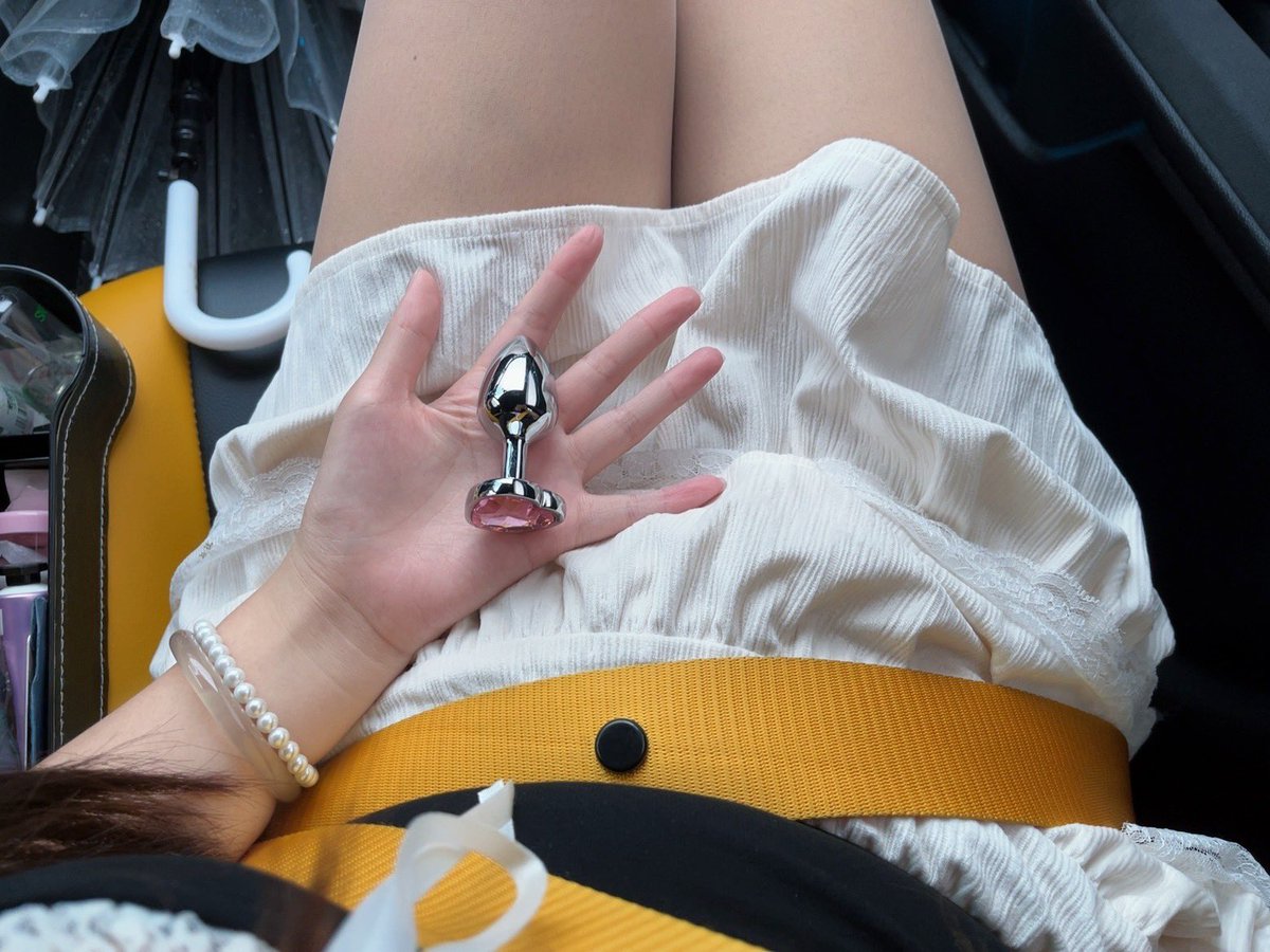 福利姬不靠谱小狗分享的黄推图片2 - 网红私拍内容