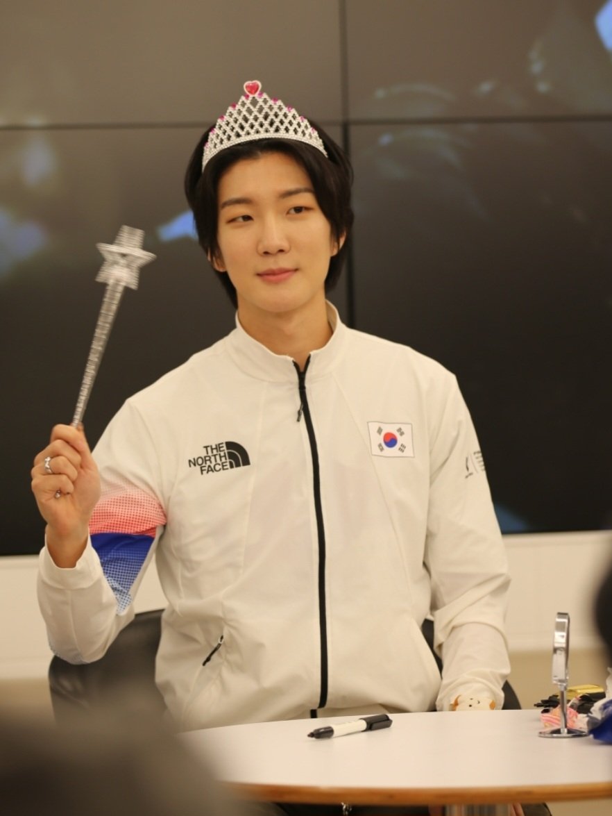 ARU_STELLA's tweet photo. 240728 와이지셀렉트 팬사인회

뭘입고 왔는지 잊을쯤... 공주님 퇴근♡

#위너 #이승훈 #아루스텔라
#WINNER #Seunghoon #HOONY https://t.co/FyCfKxPI62