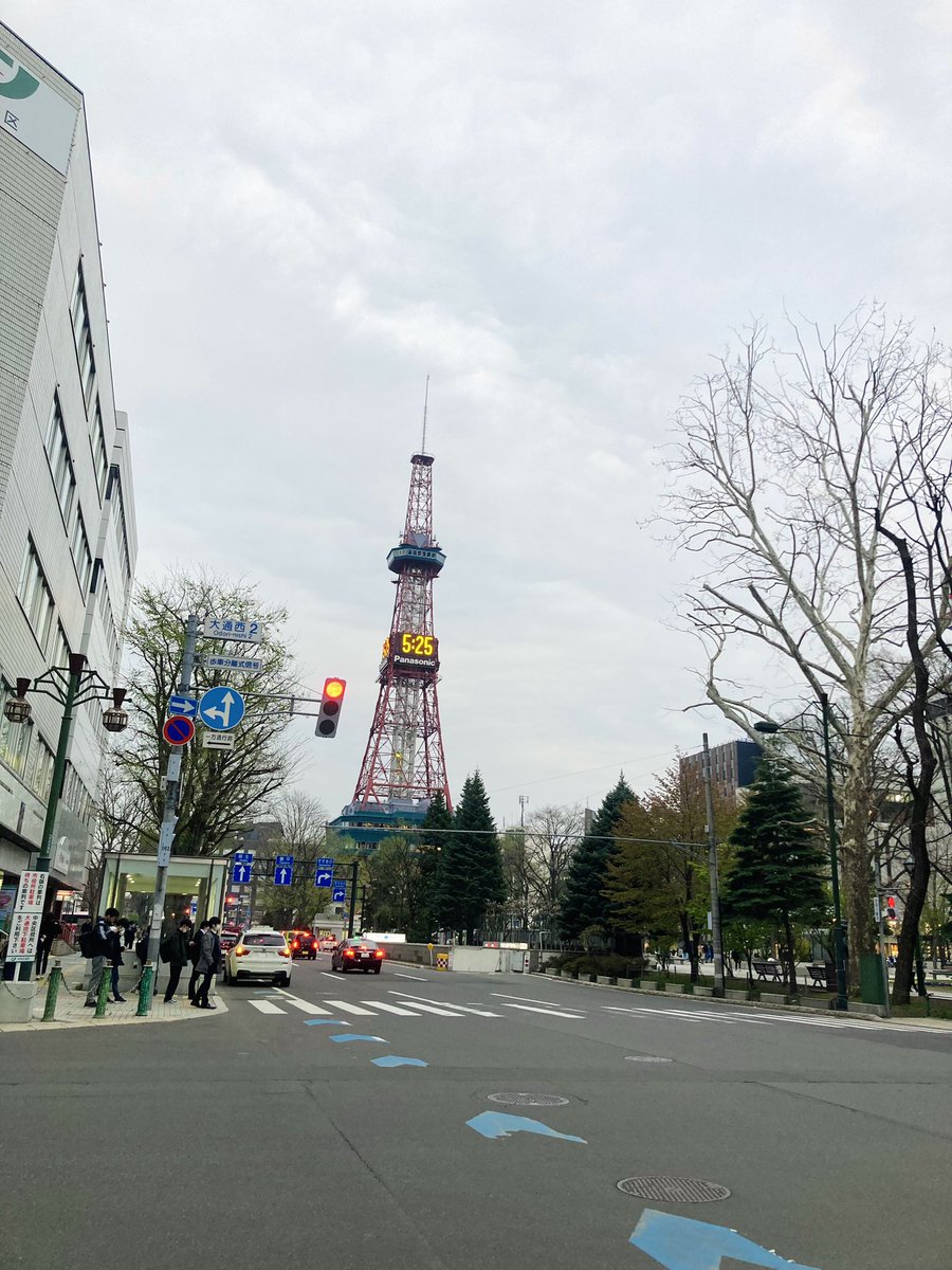 sijo723hey's tweet photo. 近所にも似たような景色があって(想像力で)、急に恋しい気持ちが出た… https://t.co/goQqpm1oEp