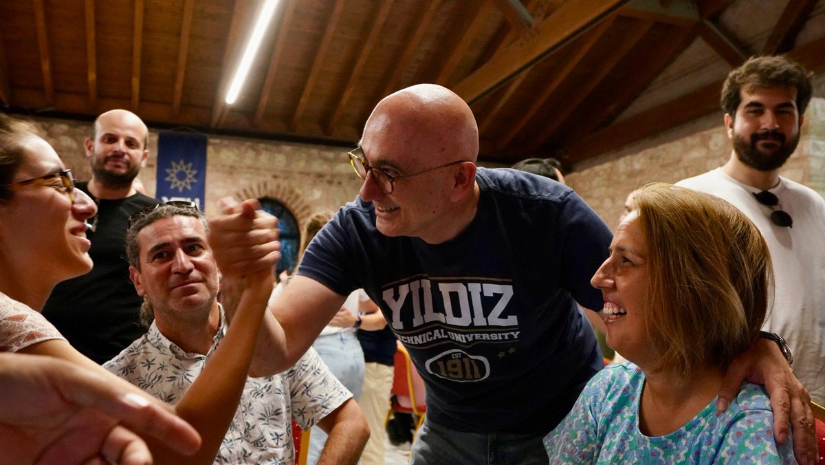 YTÜ tanıtım gününde, #YTÜ2028 mezunlarımıza üniversitemizi ve bölümlerimizi anlattık. Çok muhteşem, pırıl pırıl, heyecanlı ve ne istediğini bilen bir üniversite kuşağı geliyor. YTÜ gibi cevap verebilenler ve hazır olanlar çok şanslı.
#TercihimYTÜ
#SendeBirYıldızOl