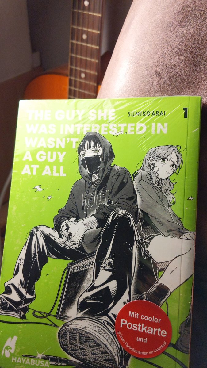 Look what finally arrived in German  bookstores!! 💚💚
I followed the artists <a href="/agu_knzm/">新井すみこ</a> for a while now and I was looking forward to buying this manga and supporting the artist! I love the story so much!! 💚

Please everyone, go and buy this book!