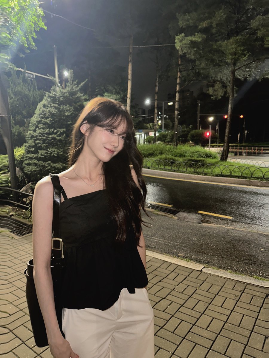 깜 tweet media