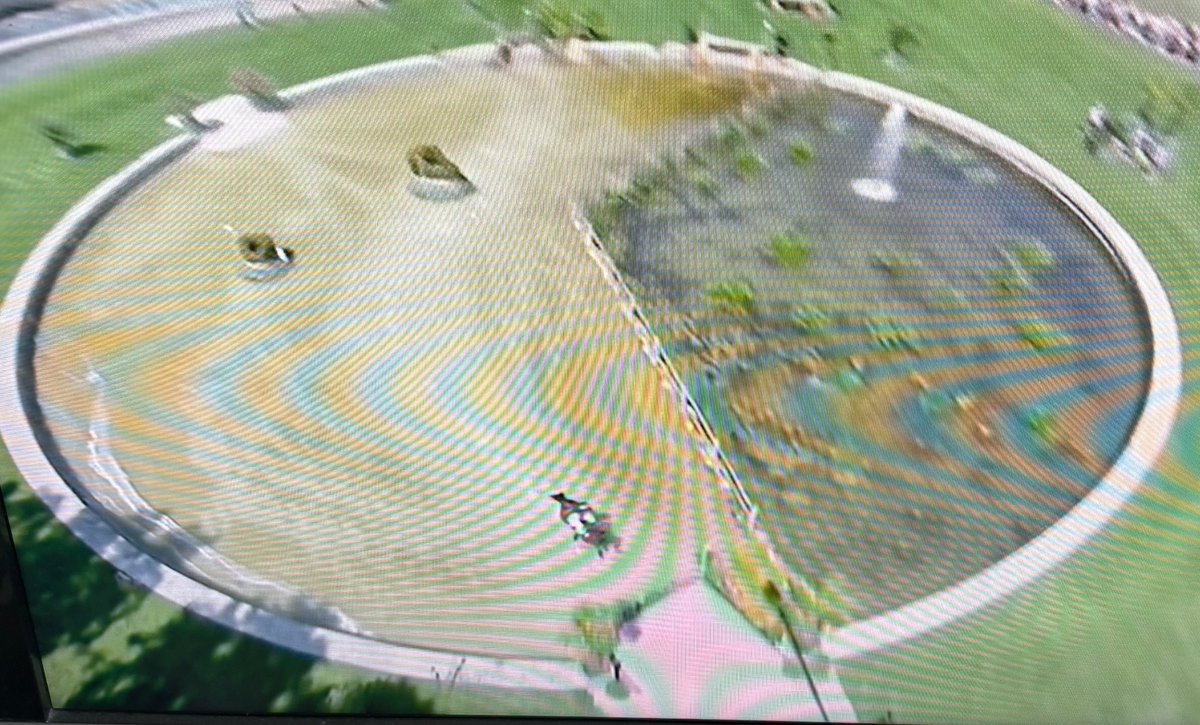 JulietBlaxland's tweet image. Cross country at Versailles looks so much fun,  jumping through grand fountains etc, as you do… 🌳🏇💦🏛️🌳☀️ #Eventing @CollettEventing #Paris2024