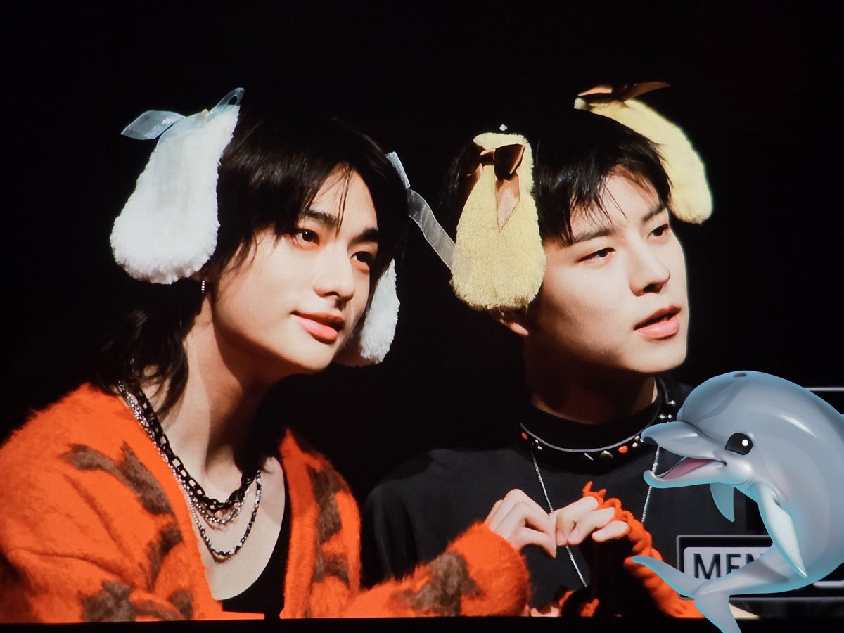 HYUNJIN AND SEUNGMIN ARE SO CUTE