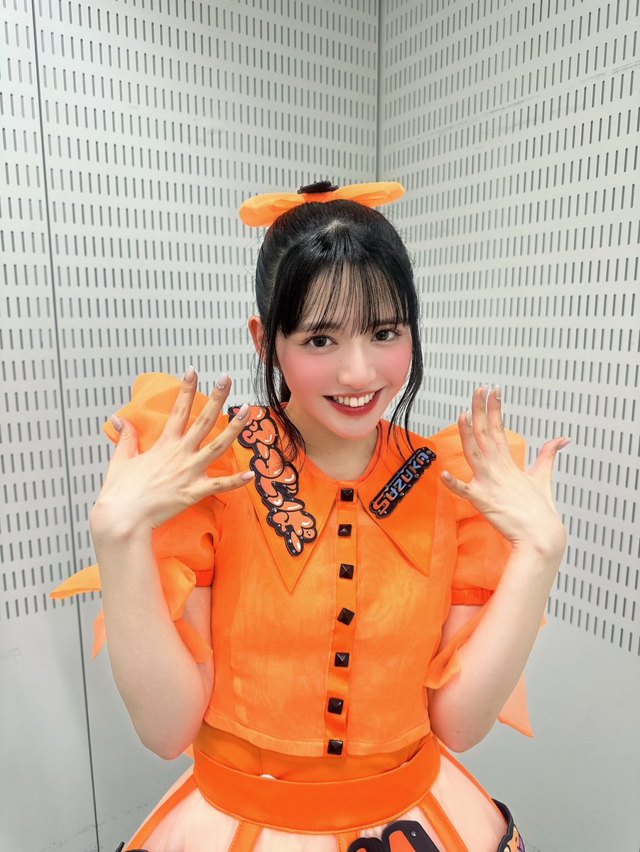 寿々 お誕生日に大好きな人たちと過ごせるって最高やなあ🧡 一生分くらいの