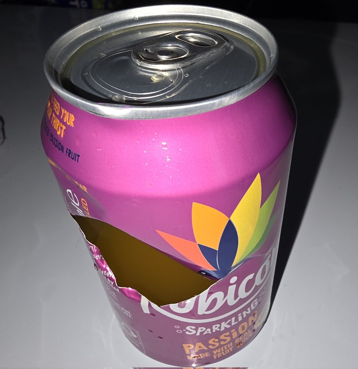 t_andytck30's tweet photo. Why do @IcelandFoods still deliver a case of 24cans when the cardboard is sopping through (you know there is most likely a broken can inside the case).
I wouldn't mind but it was the very first can in the corner, clearly not intact 🤦‍♂️🤯 https://t.co/CUdeBGCIub