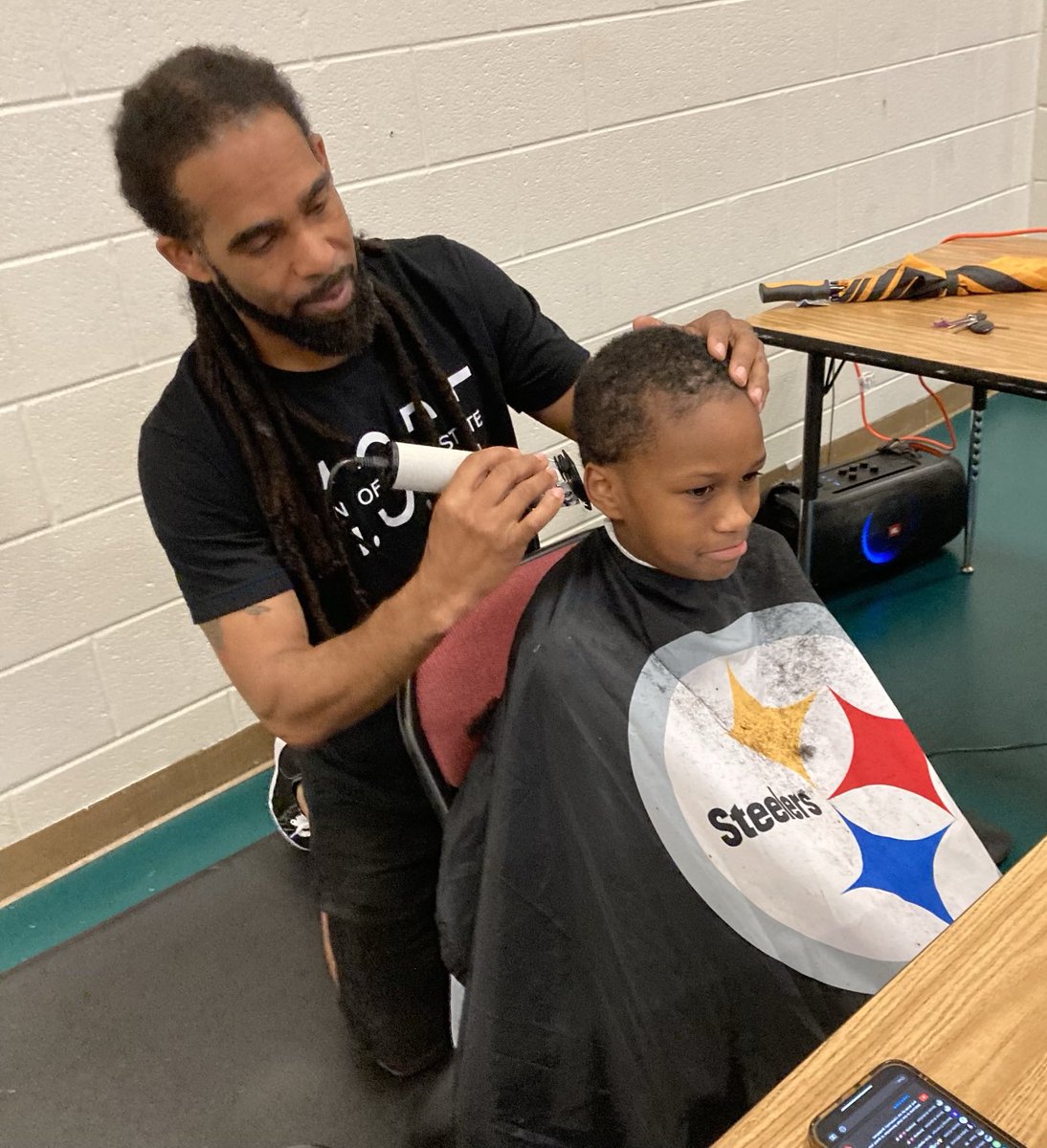 Tongelita Balom (@tongelita) on Twitter photo Happening now! FREE haircuts for our scholars. ❤️❤️❤️<a href="/APSDeerwood/">Deerwood Academy</a> <a href="/YaasmeenShahid/">Yaasmeen Shahid, Ed.D</a> <a href="/mrsmediamaven/">Deedre Rice</a> <a href="/dgates_iTeach/">Demiris Gates</a> <a href="/apsupdate/">ATL Public Schools</a> <a href="/drkalag/">Dr. Kala T. Goodwine</a> @tri4jaz Happening now! FREE haircuts for our scholars. ❤️❤️❤️<a href="/APSDeerwood/">Deerwood Academy</a> <a href="/YaasmeenShahid/">Yaasmeen Shahid, Ed.D</a> <a href="/mrsmediamaven/">Deedre Rice</a> <a href="/dgates_iTeach/">Demiris Gates</a> <a href="/apsupdate/">ATL Public Schools</a> <a href="/drkalag/">Dr. Kala T. Goodwine</a> @tri4jaz