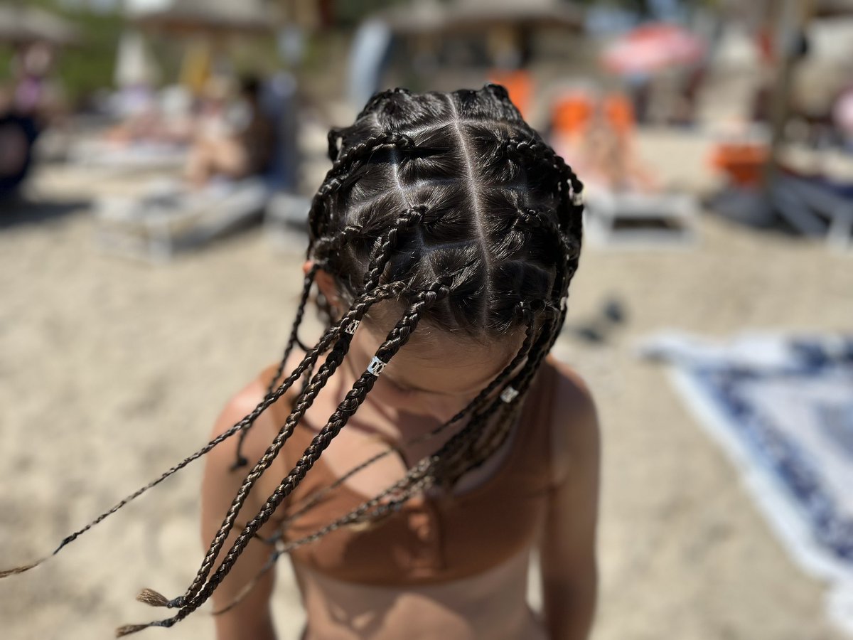 _AArco's tweet photo. Esta semana estuve en la maravillosa isla de #Mallorca pasando unos días de descanso con mi familia y ayer, prácticamente recién aterrizados, tuve el honor de cantar en el festival #ZafarrayaSound de Zafarraya. https://t.co/5loJCxdcfI