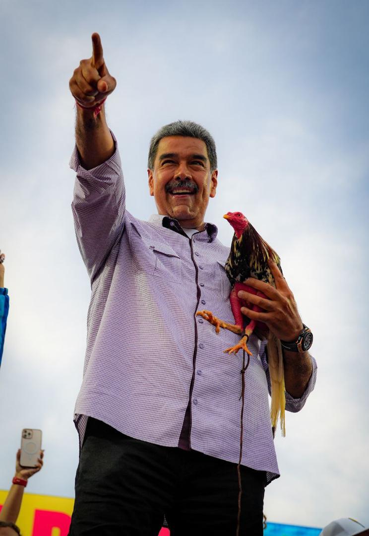 Los buenos amigos del pueblo venezolano no tenemos la menor duda que Maduro ganará hoy las elecciones presidenciales. #VenezuelaVOTA por la opción que ha traído dignidad a un pueblo que se niega a seguir los designios de los amor del norte! #VenezuelaEsChavista