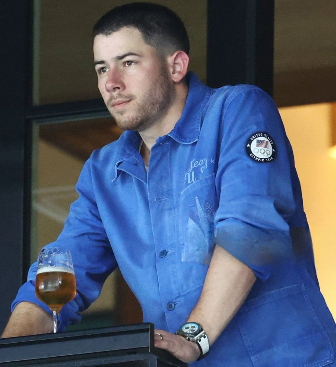 strawbsxjonas's tweet photo. His intensity is so hot??? @nickjonas https://t.co/9QwsLDrSCM