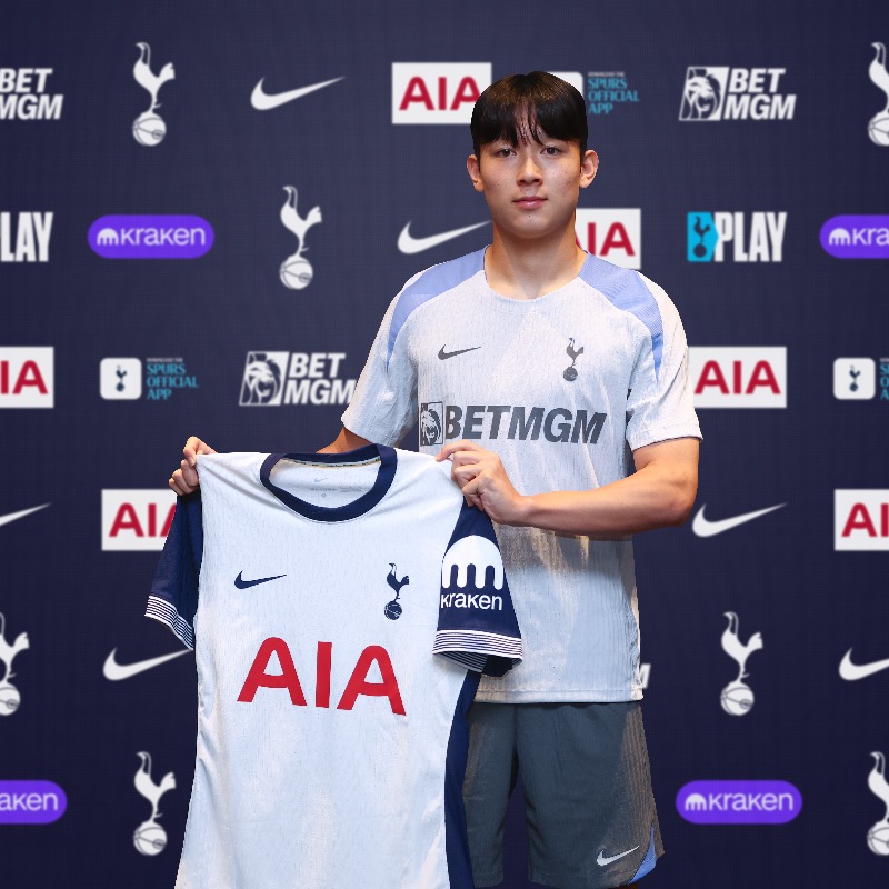 SpursOfficial's tweet photo. We are delighted to announce that we have reached agreement to sign Yang Min-Hyeok from Gangwon FC, subject to work permit and international clearance.

He will join us in January 2025.

Welcome to Tottenham, Yang 🤍