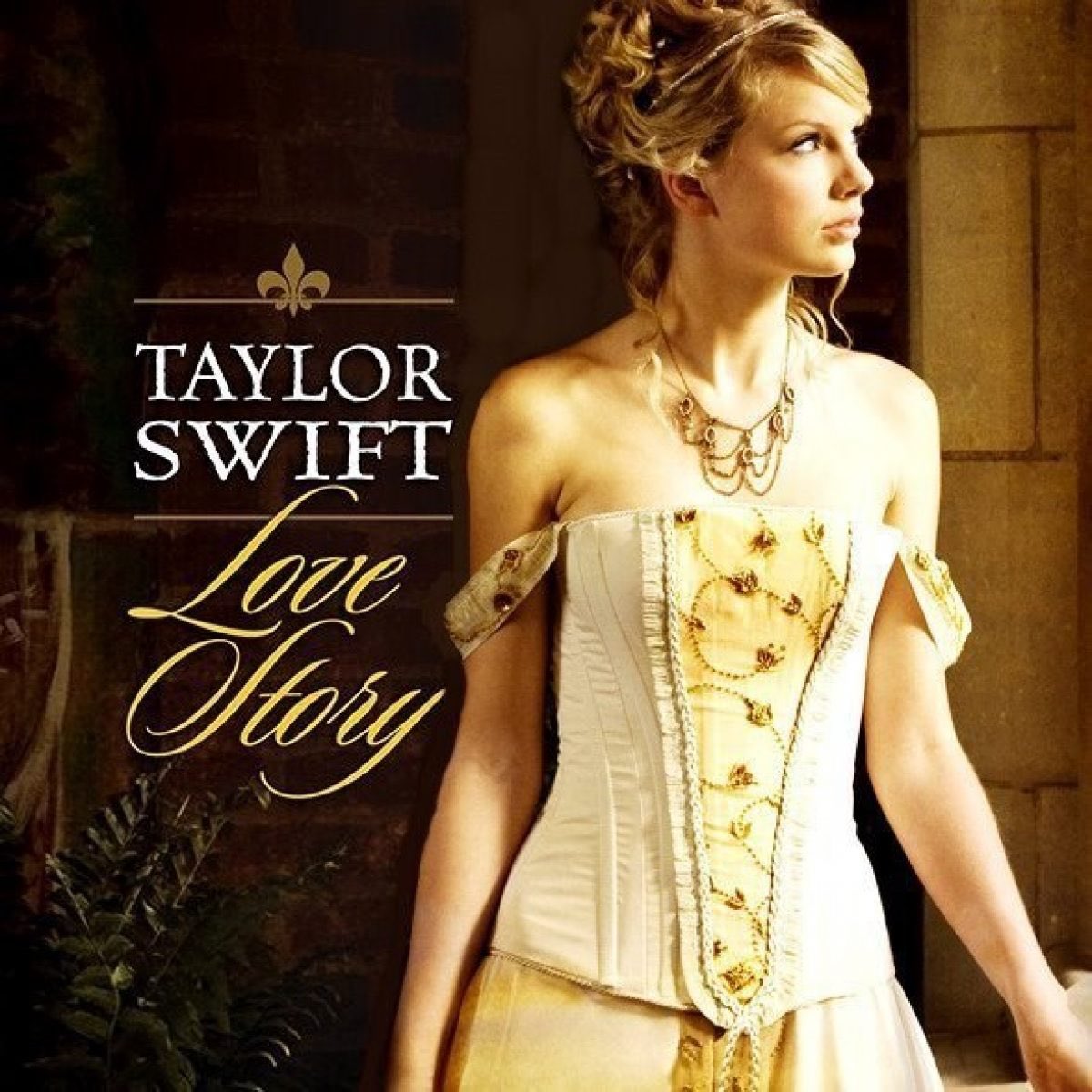 thickolekidman's tweet photo. In 2008, Taylor released her sophomore album "Fearless". It became the longest Billboard chart-topper by a female country artist. It held the No. 1 spot for 11 consec. weeks in the US. The lead single 'Love Story', stayed in the Billboard chart for 36 weeks. 🫶🏻 #taythrowbacks https://t.co/L5dAw42RYn