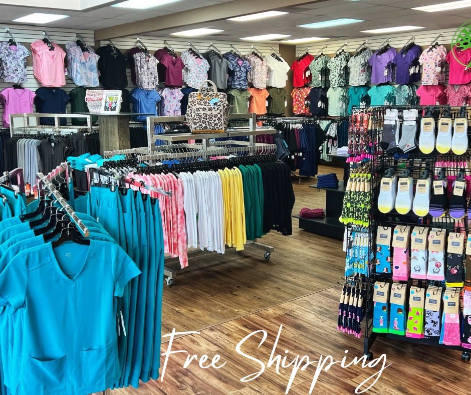 My_Scrubs's tweet photo. FREE SHIPPING CANADA 🇨🇦 WIDE ON ORDERS $150+ 👉https://t.co/fgEMhIHVIk 

#MyScrubs #medhat #Alberta https://t.co/uyHgbUK3dU
