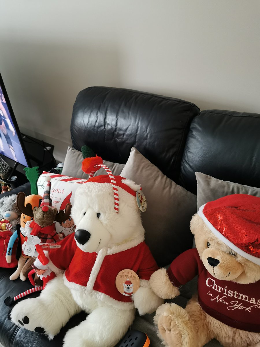 BeaverEBeaver's tweet photo. @joans1963 Merry Christmas #ChristmasInJuly https://t.co/9fHs8dQQx2