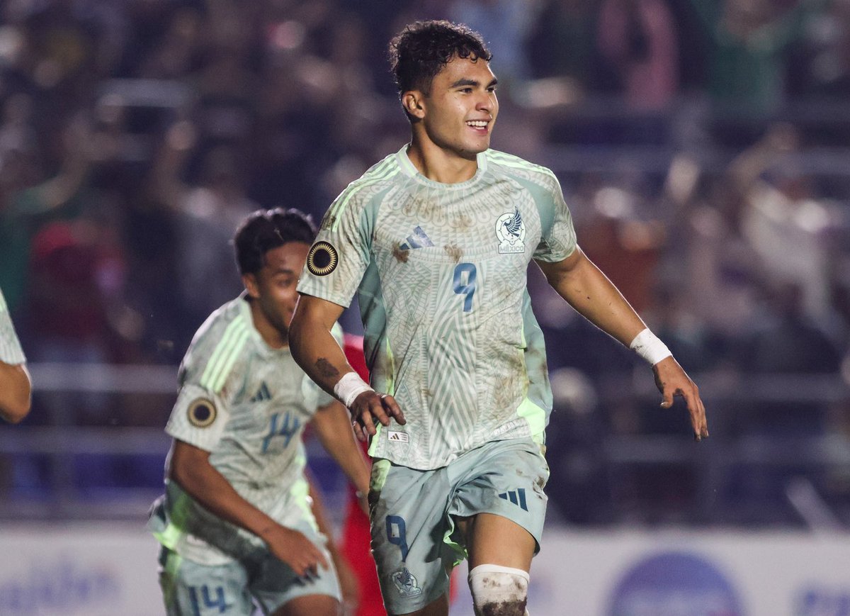 The CONCACAF #U20Championship quarterfinals are set!

Tuesday:
🇺🇸 USA vs Guatemala 🇬🇹
🇵🇦 Panama vs Canada 🇨🇦

Wednesday:
🇭🇳 Honduras vs Cuba 🇨🇺
🇲🇽 Mexico vs Costa Rica 🇨🇷

Each match is crucial, with four tickets to the 2025 #U20WC on the line.