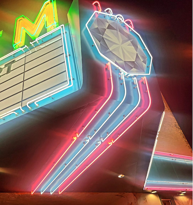 FrontierTerr's tweet photo. Gems are meant to sparkle! ✨ 

The neon marquee at the Gem Theater in Pioche is on full display weeknights from 7-11pm all summer long. The iconic theater is undergoing a makeover and hopes to be open sometime in 2025. 💎 📽️ 🍿 🤩

📸: Gem Theater https://t.co/Wk0T5HMMNS