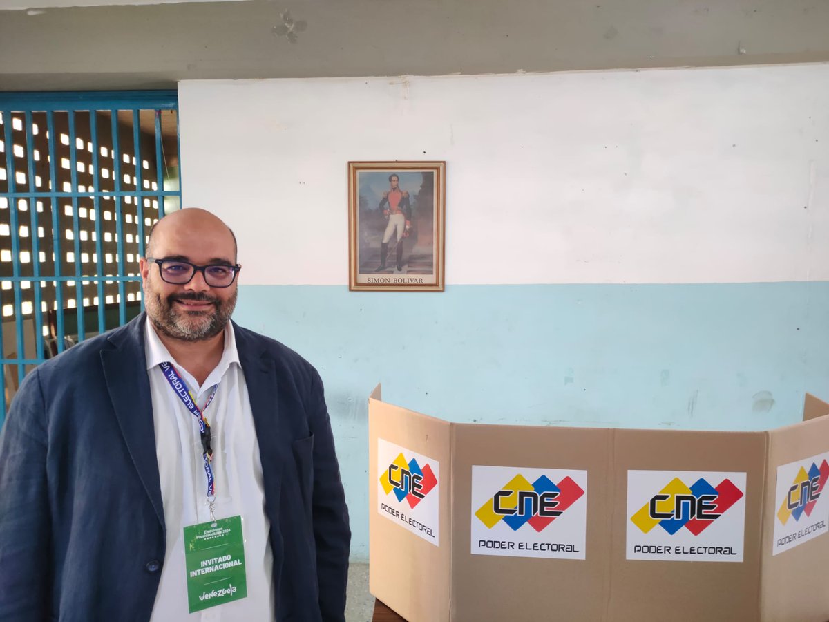 rubencela2's tweet photo. No marco das Eleccións Presidencias en🇻🇪 tiven oportunidade de visitar diferentes colexios electorais das aforas de Caracas en calidade de "veedor internacional" convidado a través do "Consejo Nacional Electoral" xunto a outras 600 persoas de +100 países.

As miñas impresións👇 https://t.co/zwyIQXKTRO