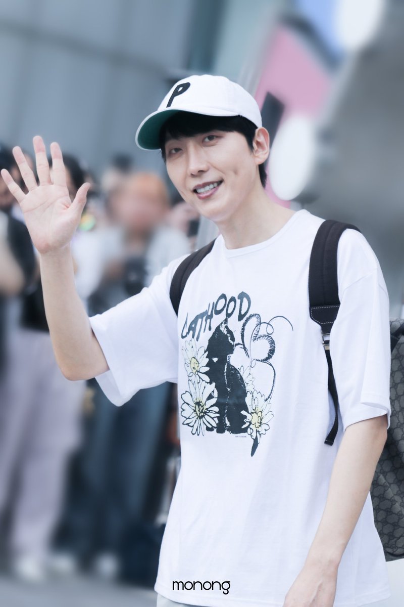 MN___etc's tweet image. 240728 뮤지컬 아가사 고양 낮공 #김재범 배우님 퇴근길