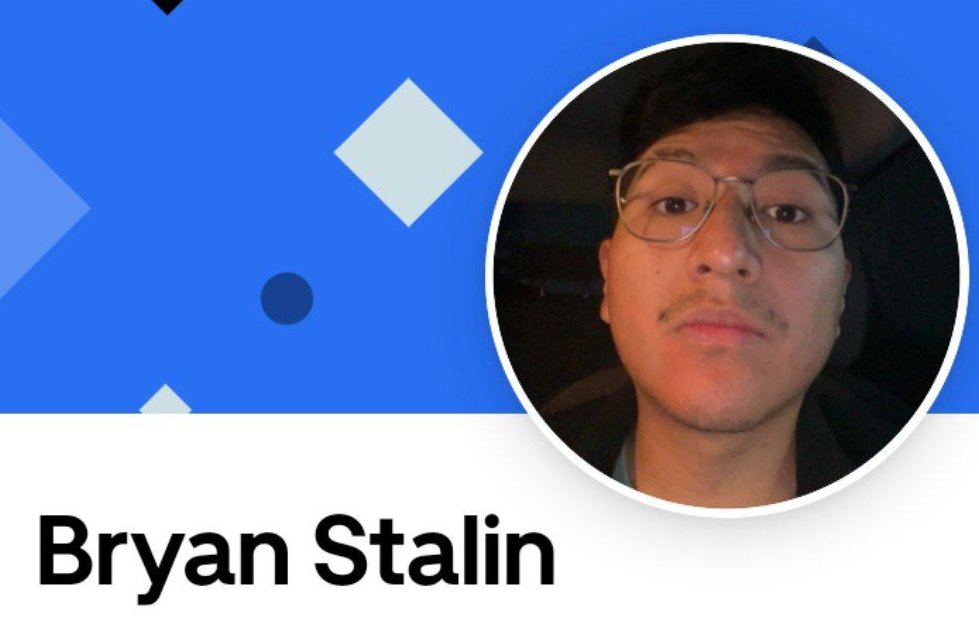 AlexiKey's tweet image. Люди, которые смеются над именами московских таксистов, просто никогда не видели южноамеркианских.