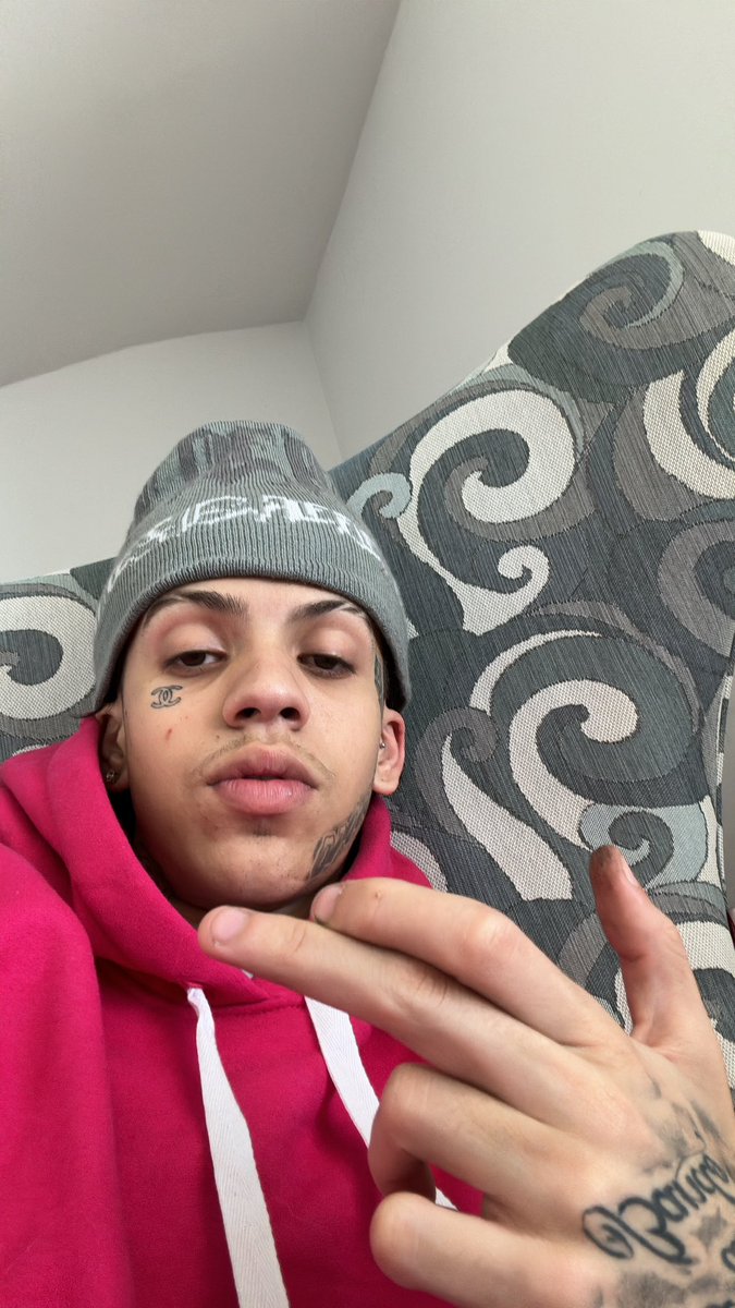 NÃO ME PROCURE. (@55botezeli) on Twitter photo 