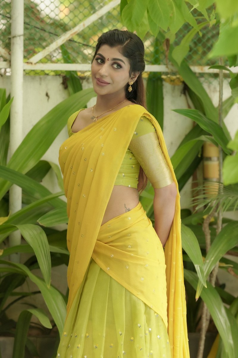 iamyashikaanand's tweet photo. Yepdiii irukuuu๐๐โจ? #hellofam https://t.co/C4iLNipauj