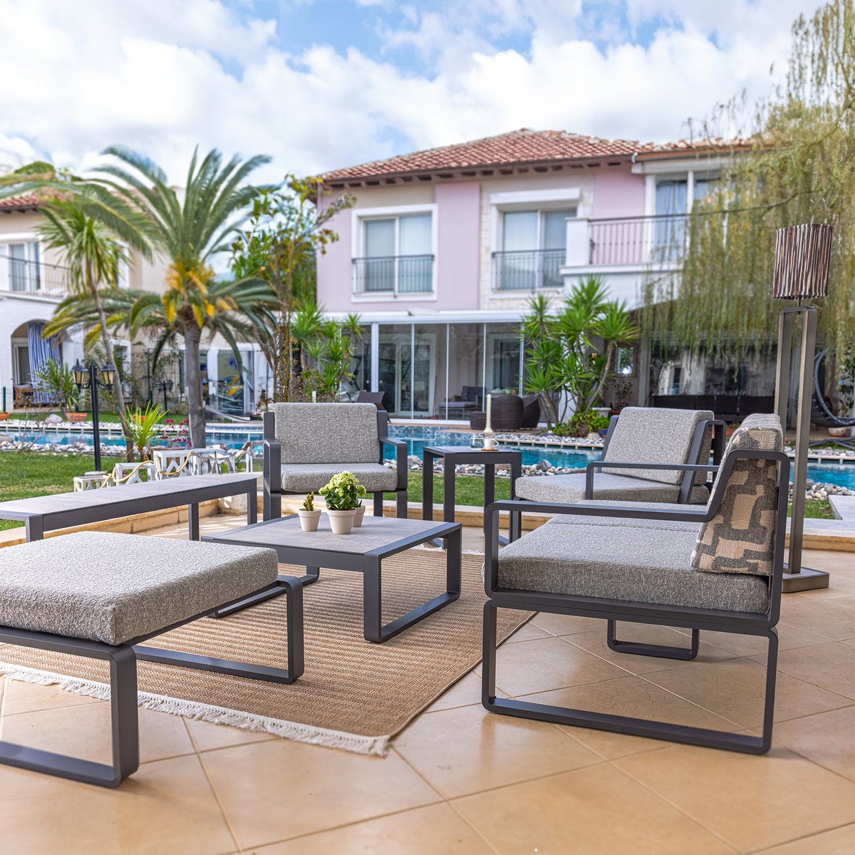 Foradahome's tweet image. The perfect seating set for an ideal garden delight! Enjoy the summer days with these stylish and comfortable outdoor furniture pieces.

#modern #homedecor #flatpack #forada #furniture #ada #outdoorfurniture #homedesign #adacollection #design #homefurniture #home #outdoor