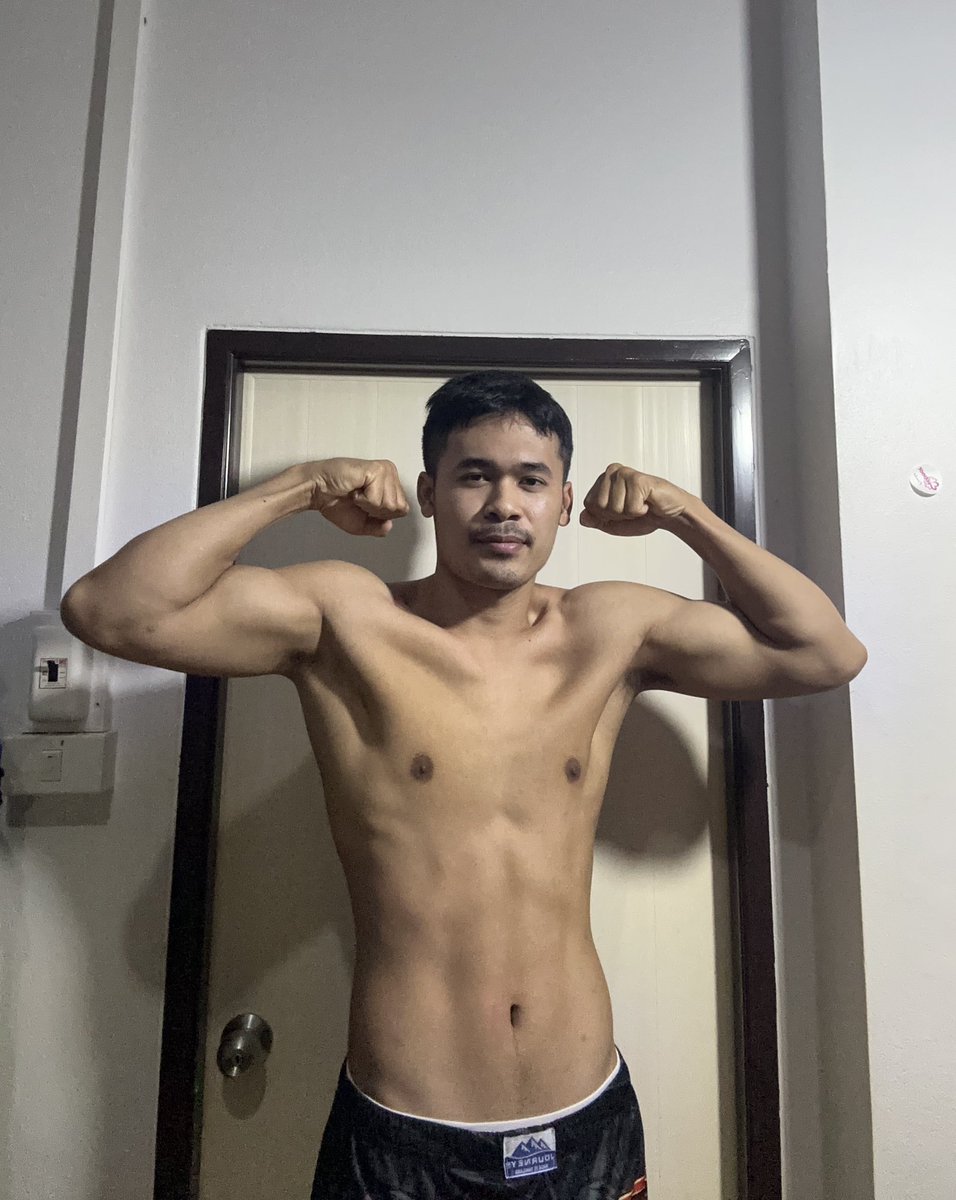 din3210's tweet photo. มาฟิตกันครับ https://t.co/YgyhYiSA1s