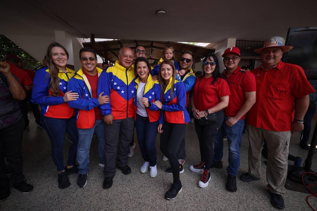 PSUV (@partidopsuv) on Twitter photo Primer vicepresidente del PSUV, <a href="/dcabellor/">Diosdado Cabello R</a> : Para la gente es muchísimo mejor vivir en paz y en tranquilidad, que vivir en constante acoso, una constante preocupación, y eso tiene mucho que ver con la situación con la cual han sometido a Venezuela en los últimos tiempos Primer vicepresidente del PSUV, <a href="/dcabellor/">Diosdado Cabello R</a> : Para la gente es muchísimo mejor vivir en paz y en tranquilidad, que vivir en constante acoso, una constante preocupación, y eso tiene mucho que ver con la situación con la cual han sometido a Venezuela en los últimos tiempos