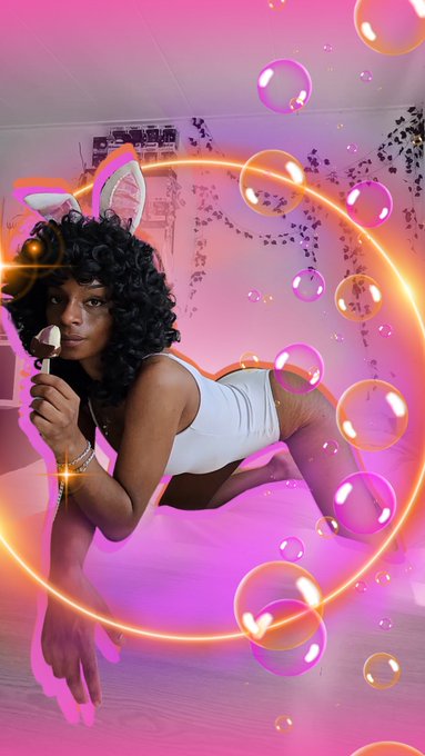 Every lick, a promise of pleasure, every glance, a moment to treasure  bunnygirl bunnygirlfemdom femdomnl