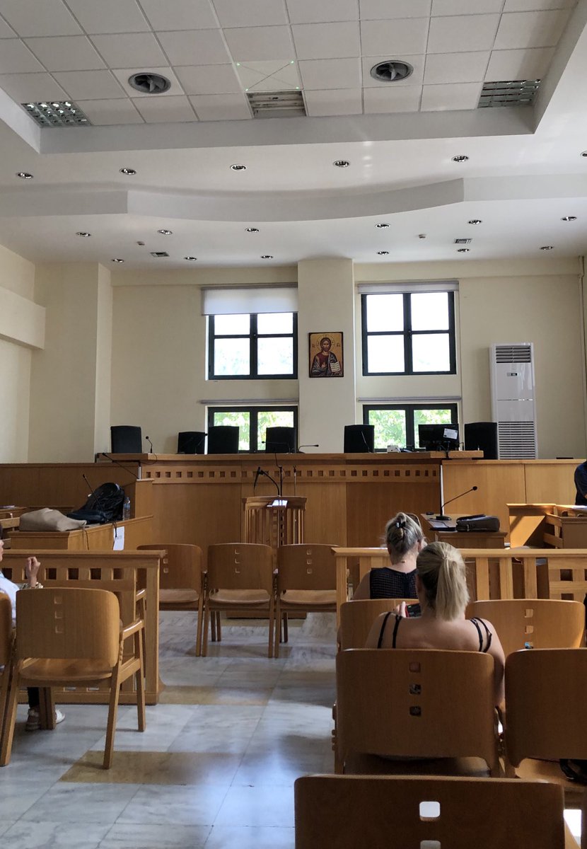 EniorJimenez's tweet photo. En todos los tribunales en Grecia hay un icono de Cristo. Ha habido intentos por parte de entidades anticristianas de eliminarlas, pero el tribunal supremo de la nació, el Consejo de Estado Helénico (Areios Pagos y Symvoulio tis Epikrateias) ha rechazado todas sus peticiones.

Recuerden:

Lo mejor de Grecia, lo mejor de Roma, lo mejor de Jerusalén, todo fue consumado en la santa Fe Cristiana.

Europa como continente, existe y sobrevive sólo gracias al Cristianismo, no a la inversa. Da hachazos contra la raíz, y toda la superestructura se desploma.

Feliz día del Señor.