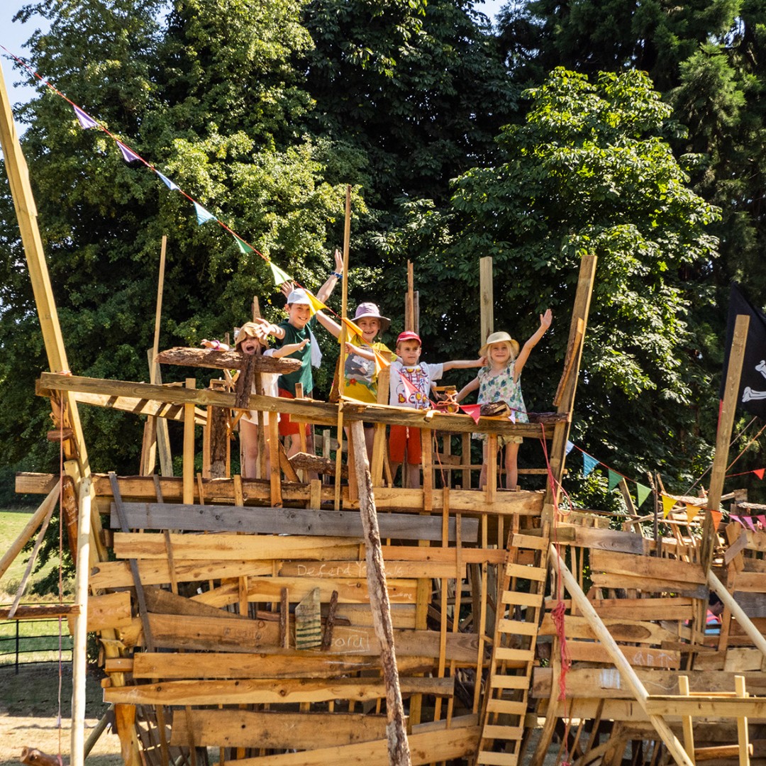 ComptonVerney's tweet photo. Look at these amazing constructions made by children at Compton Verney! 🔨

In 1 week, Woodland Tribe at coming are coming back for a weekend of extraordinary building and play. 

Timeslots available from Friday 2 - Sunday 4 August, find out more and book: https://t.co/729SXMKiFg https://t.co/KHOgh2AUUm