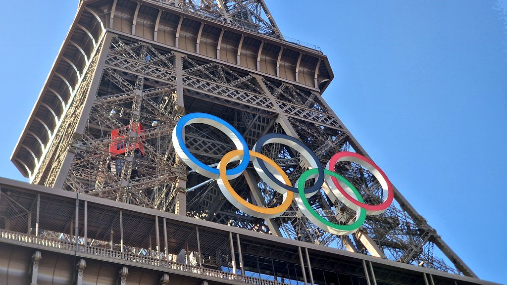 tvhenry's tweet photo. The sun is out at #Paris2024 #Olympics #videoproducer https://t.co/SbjCayb7a3