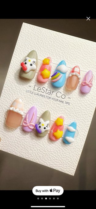 I always notice @EllyAfterDark nails in her photos and idk why these immediately made me think of her