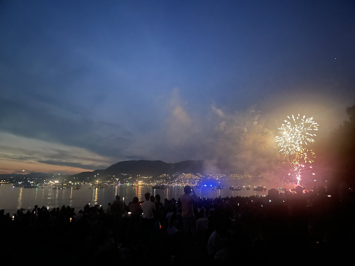jasonmjama's tweet photo. The fireworks at the Celebration of Life in Vancouver last night were absolutely stunning. Bravo #yvr https://t.co/l9PwiRsKi4