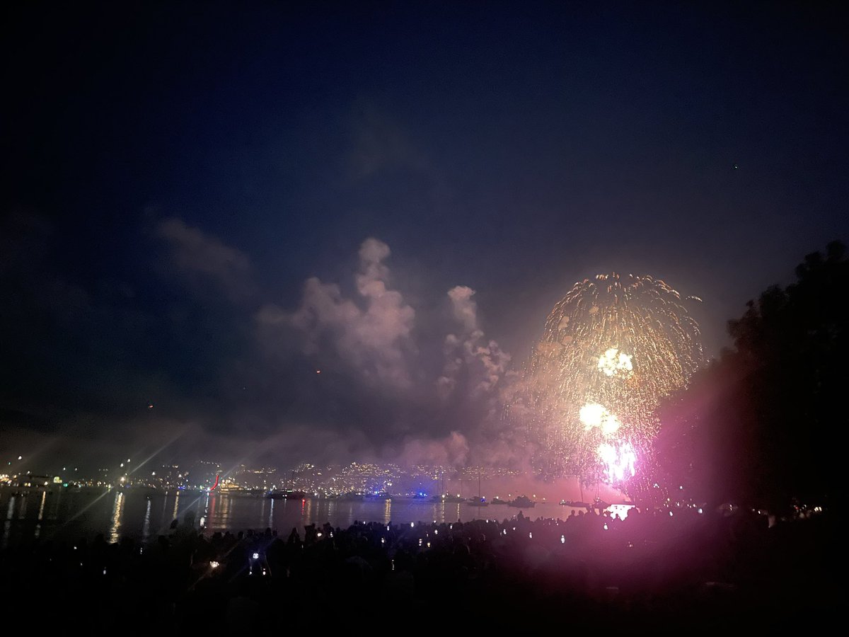 jasonmjama's tweet photo. The fireworks at the Celebration of Life in Vancouver last night were absolutely stunning. Bravo #yvr https://t.co/l9PwiRsKi4