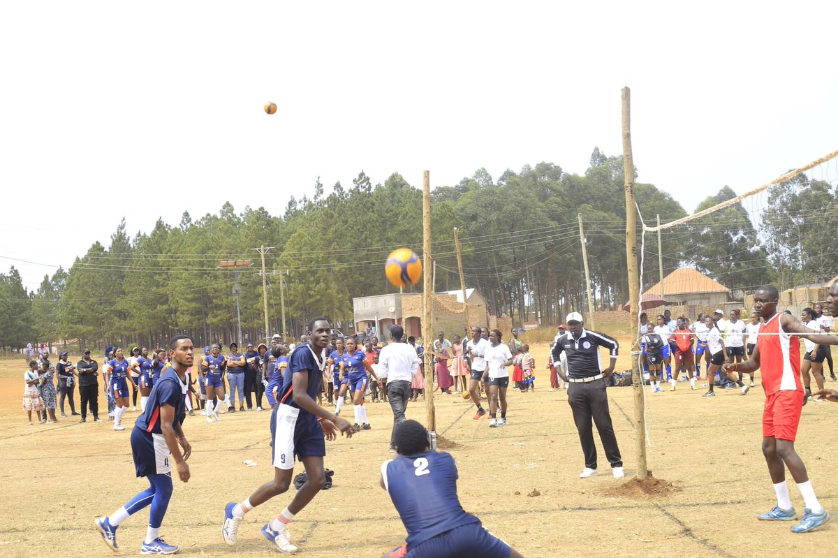 nemostarsclub's tweet image. What is a memorial of Old Coach with no volleyball action??
To every team that graced the inaugural event ~Thank You 🙏🏿

Men’s Teams:
UCU VC,Buffaloes VC,NEMO Guards,NEMO Stars&amp;amp;Busia County🇰🇪

Women’s Teams:
UCU VC,VISION VC&amp;amp;NEMO Ladies
#27JulyNekoMuduseOjalaMemorial 
#NextYear💪🏾