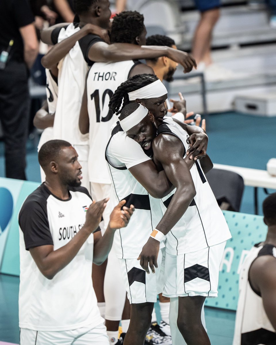 A reminder that the South Sudan men's team only played their first basketball match in 2017.

Seven years later, they've won their first match at their first ever Olympic Games 👏🇸🇸