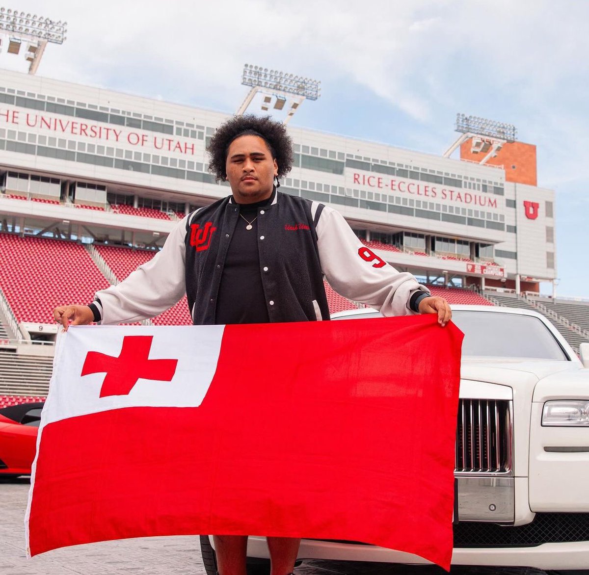 ⭐️⭐️⭐️ DT Semi Taulanga <a href="/SemiTaulanga/">semi.taulanga</a> has committed to the University of Utah! #GoUtes