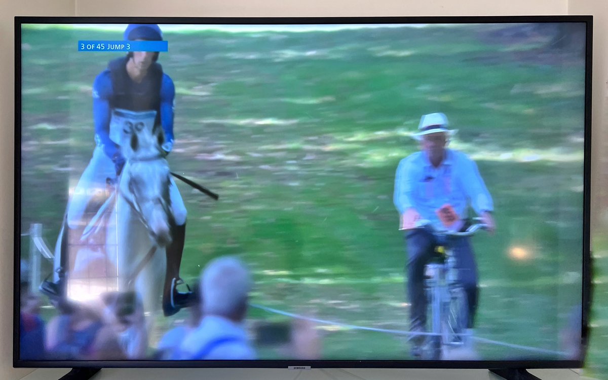 Horses vs Bicycles at Olympics is fascinating. The dedication of the bloke cycling down from his vinyard straight into competition 👌

#Olympics #Paris2024