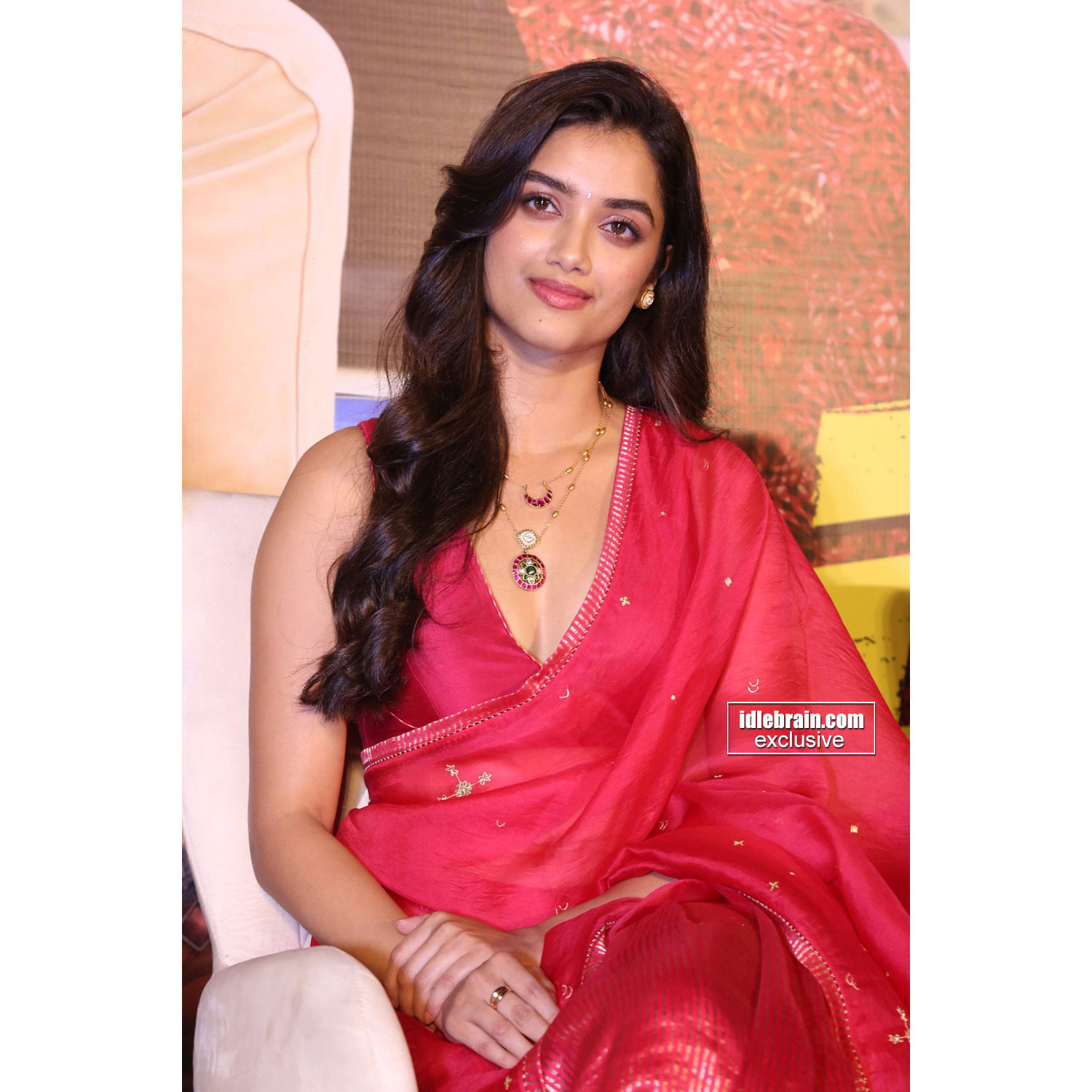 Image Who is Bhagyashri Borse? | iiQ8 Telugu Hot Heroine Bhagyashree Borse Latest Actress