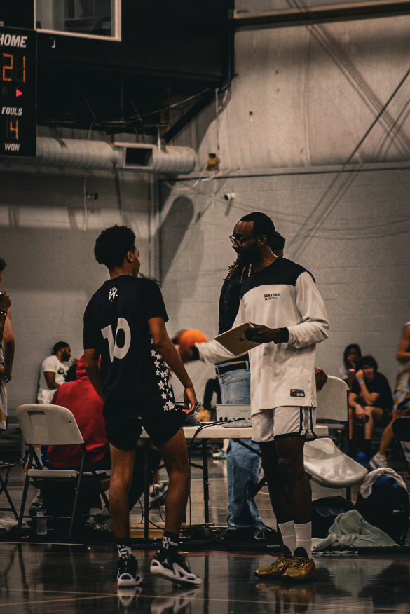 Athletes, it is a gift and a curse to have supportive parents. You want them to be proud when you do good but you don’t want to disappointment them. Trust me I get it, remember they will always love you regardless…just play ball‼️
- Coach DJ
