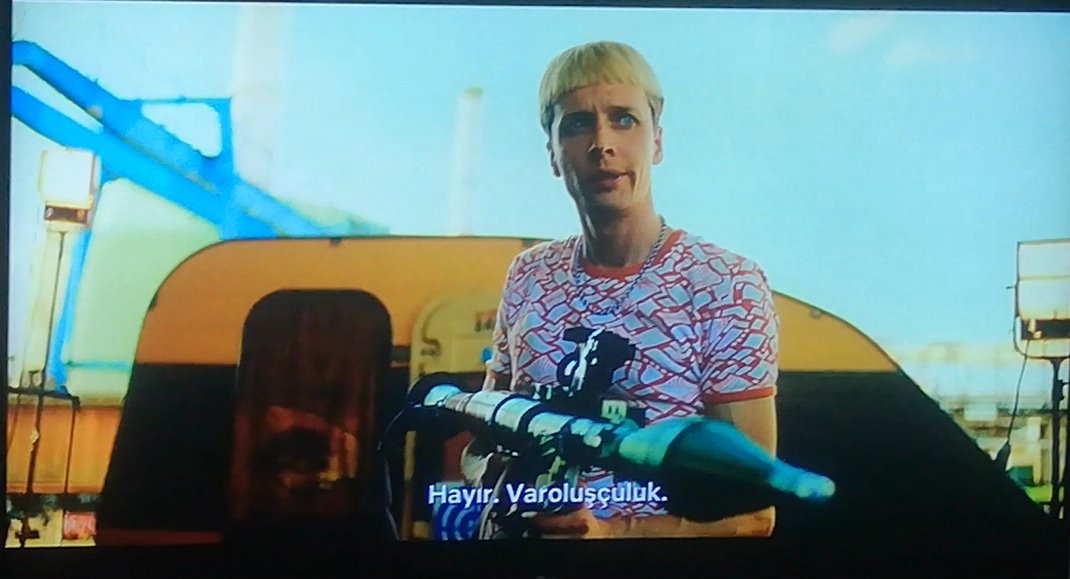 mert_aldemirr's tweet image. -Askerliğini yaptın mı?
-Hayır. Kamu hizmeti.
-Sebep olarak ne gösterdin, dini sebepler mi?
-Hayır. Varoluşçuluk. #Sartre

Bence özgün iki tip: #Kleo ve #Thilo

#netflix @netflixturkiye