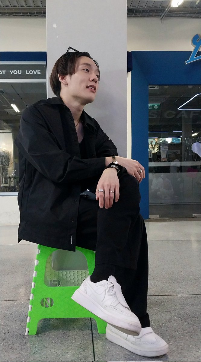 LeiiSpeaking's tweet photo. Dont get tired of us 🤣🤣🤣

#QWINHIDEOUTSHOWCASE
#CTRPANUWAT https://t.co/n0edQjszBe