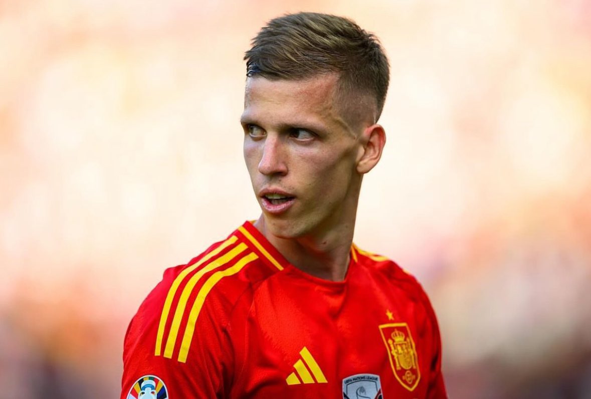 FabrizioRomano's tweet photo. 🚨🇪🇸 Barcelona are keeping contacts active for Dani Olmo on both club and player side, while they wait for Nico.

Barça feel Olmo wants to join them; being ‘ready’ with talks active is key if there will be surprises.

Bayern also have Olmo in list since May.

No bids from City. https://t.co/3Tjpt7KYq6
