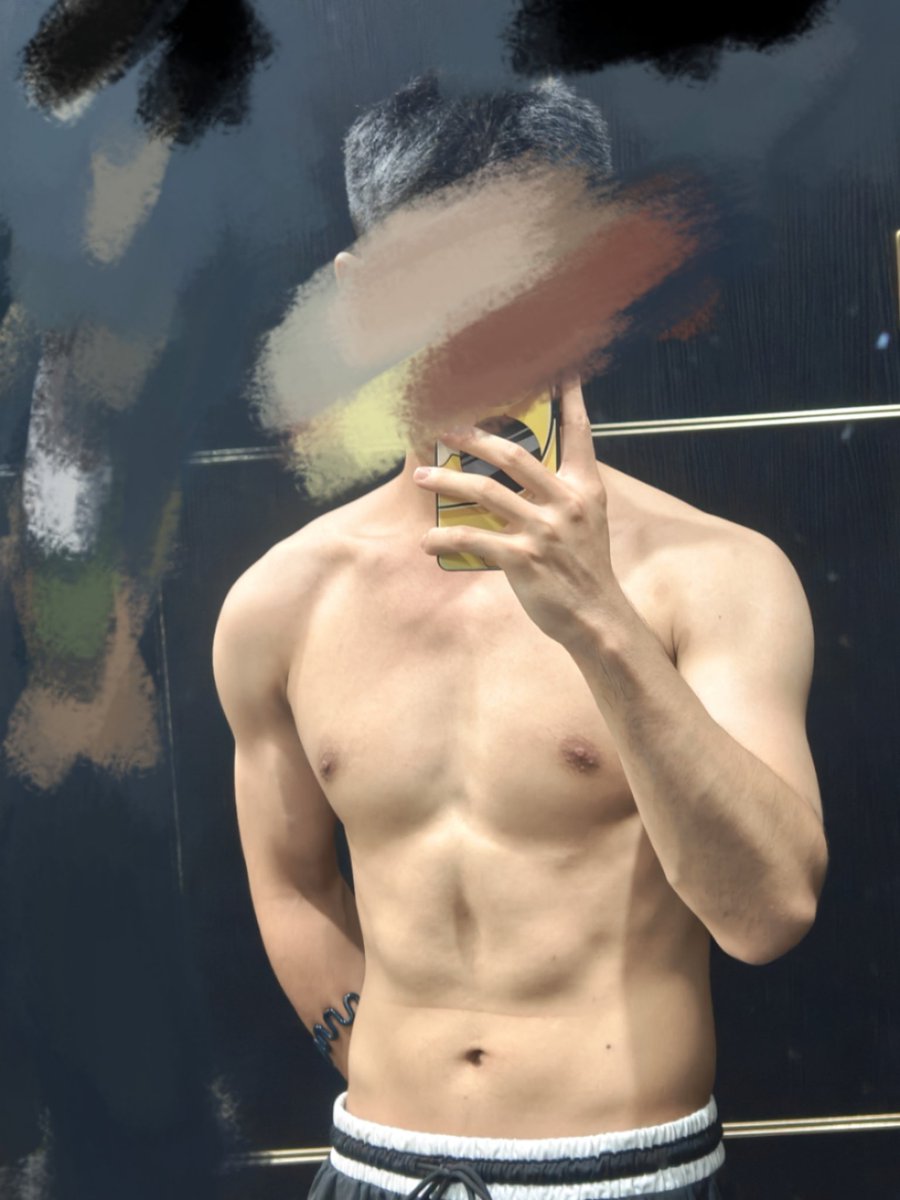 doubleChan12138's tweet photo. 如果腰上没有赘肉的话我不敢想我会是个多么自信开��的细狗 https://t.co/a3TqqC9Ujp