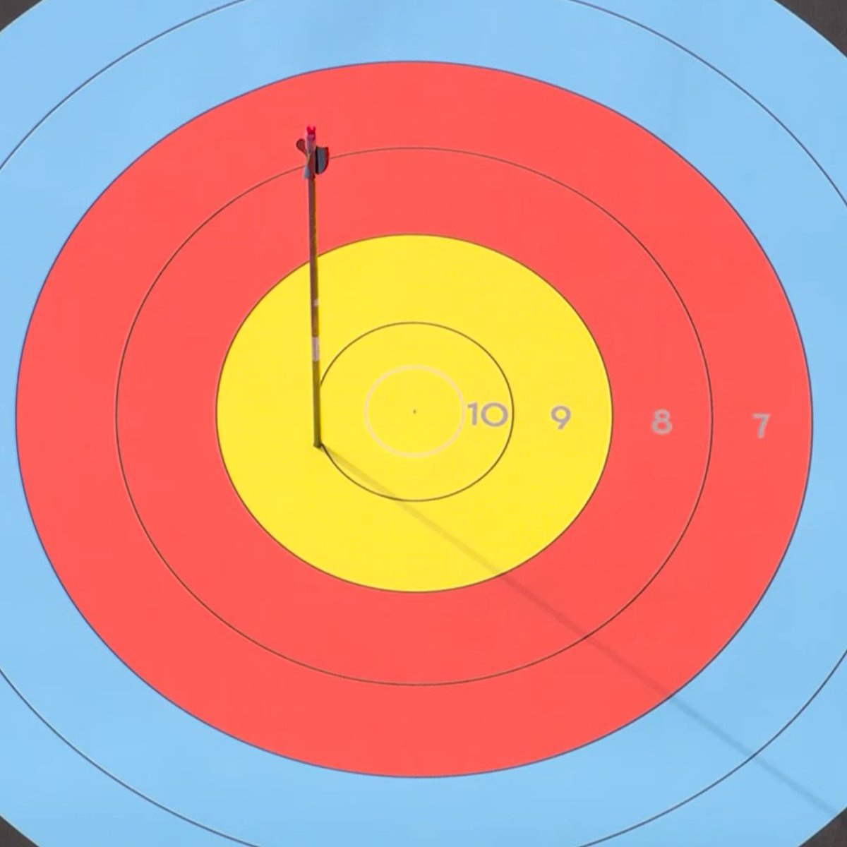 rodger's tweet image. the gold medal archery match came down to a one-arrow shoot-off AND THEN it came down to an arrow so close to the border between a 9 and a 10 that someone had to come out and look at it with a magnifying glass. unreal drama