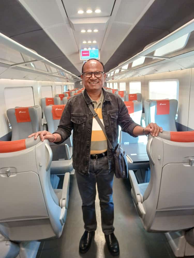 profgrsinha's tweet image. The travel to #romatermini from #benevento was amazing. What a wonderful #frecciarossa train, runs with 300 km/h with smoothness and most comfortable ways. 
Loved it. Must explorable and must visit placd and travel.
#rome #Italy 
Thank you @UstaUnisannio for the invitation!
